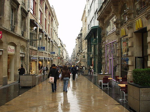 Rue_Sainte-Catherine_(Bordeaux)_2005